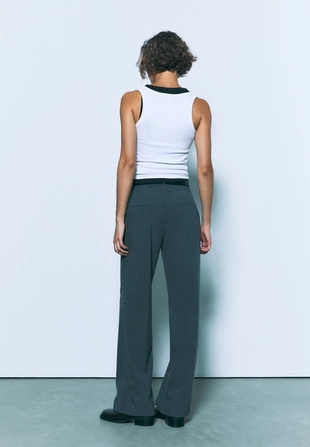 Прямые струящиеся брюки с поясом- Заказать в России