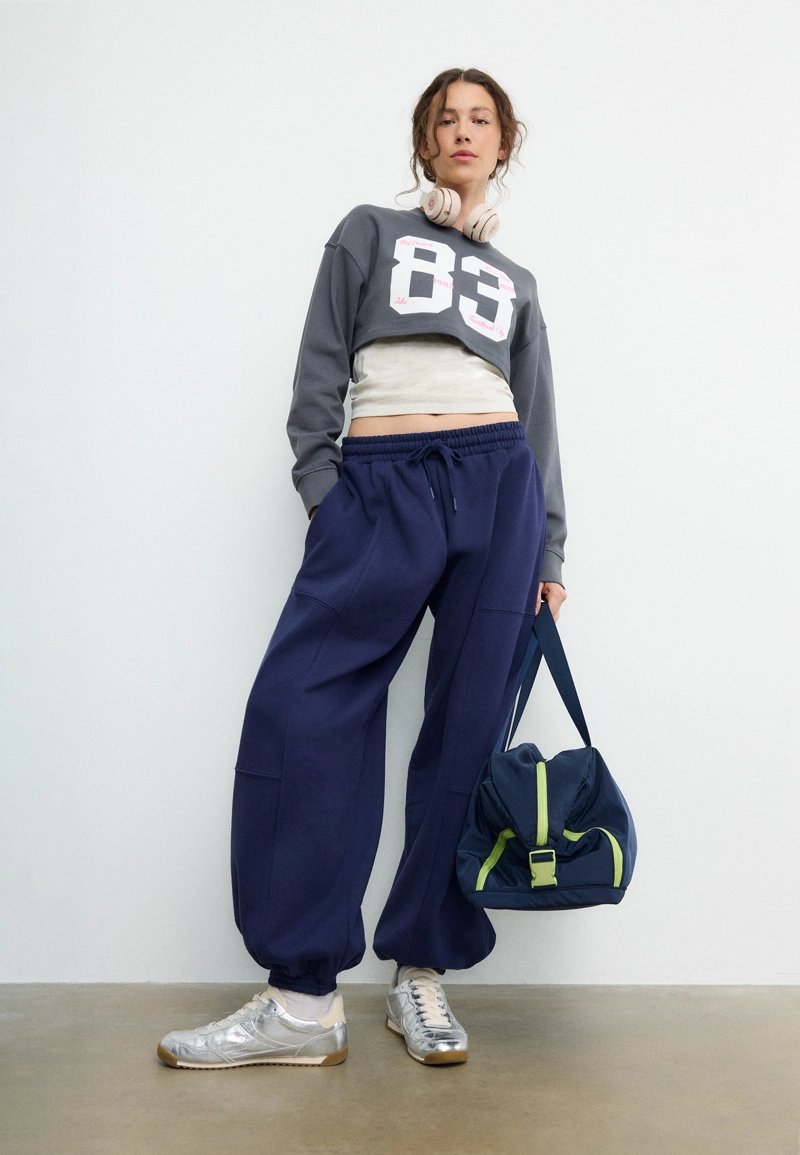 Комбинированная толстовка с вышивкой