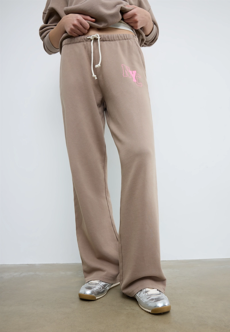 Брюки-джоггеры с эффектом позиционной стирки