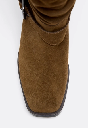 Кожаные ботильоны на плоской подошве с пряжками- Заказать в России