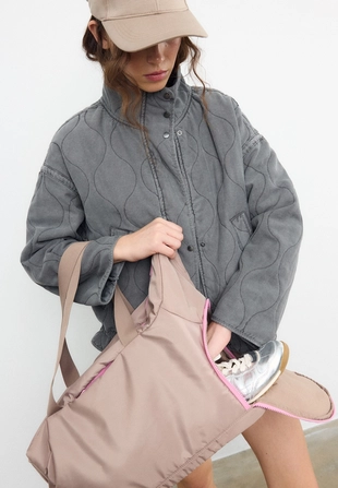 Сумка с контрастной отделкой- Заказать в России