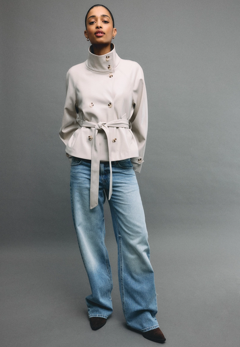 Тренч из искусственной кожи с высоким воротником