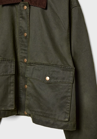 Короткая комбинированная парка с вощеным покрытием- Заказать в России