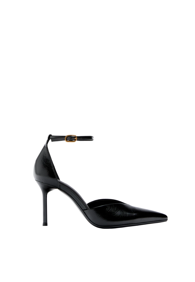 Кожаные туфли на шпильке