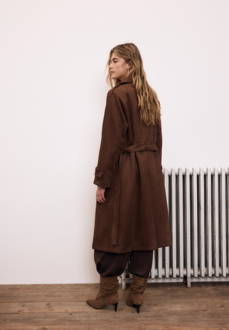 Длинный тренч из искусственной замши