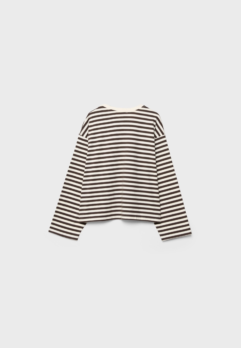 Полосатая футболка с длинными рукавами