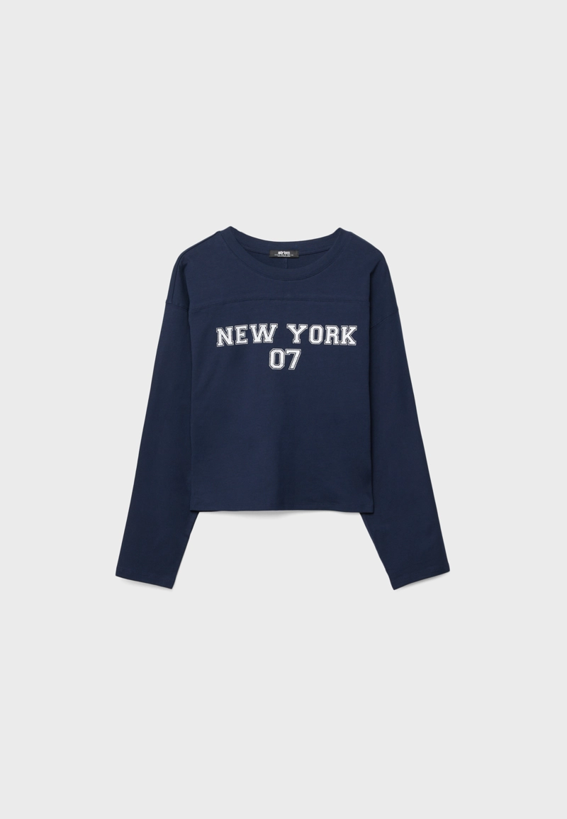 Футболка с принтом и рукавами в стиле кимоно