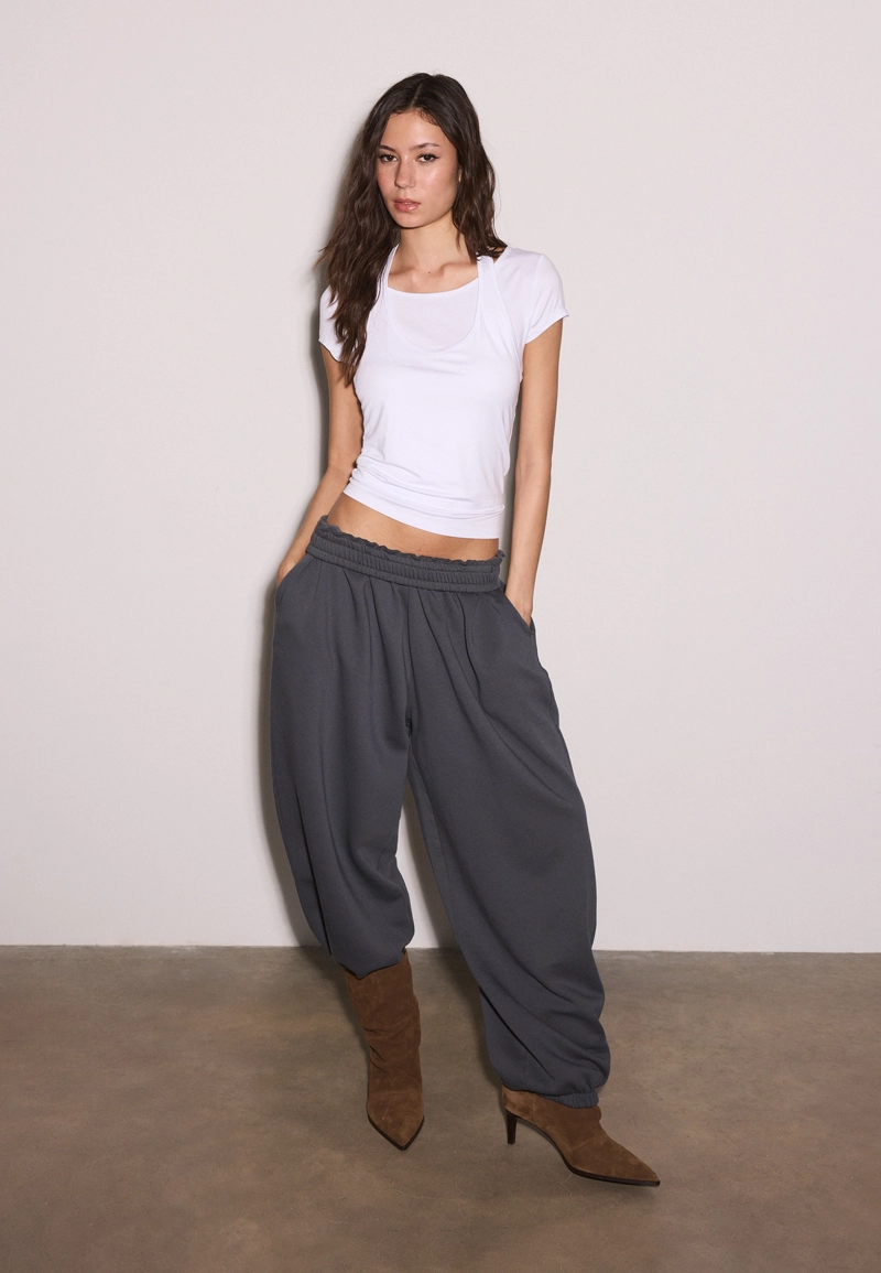 Футболка с короткими рукавами и двуслойным эффектом