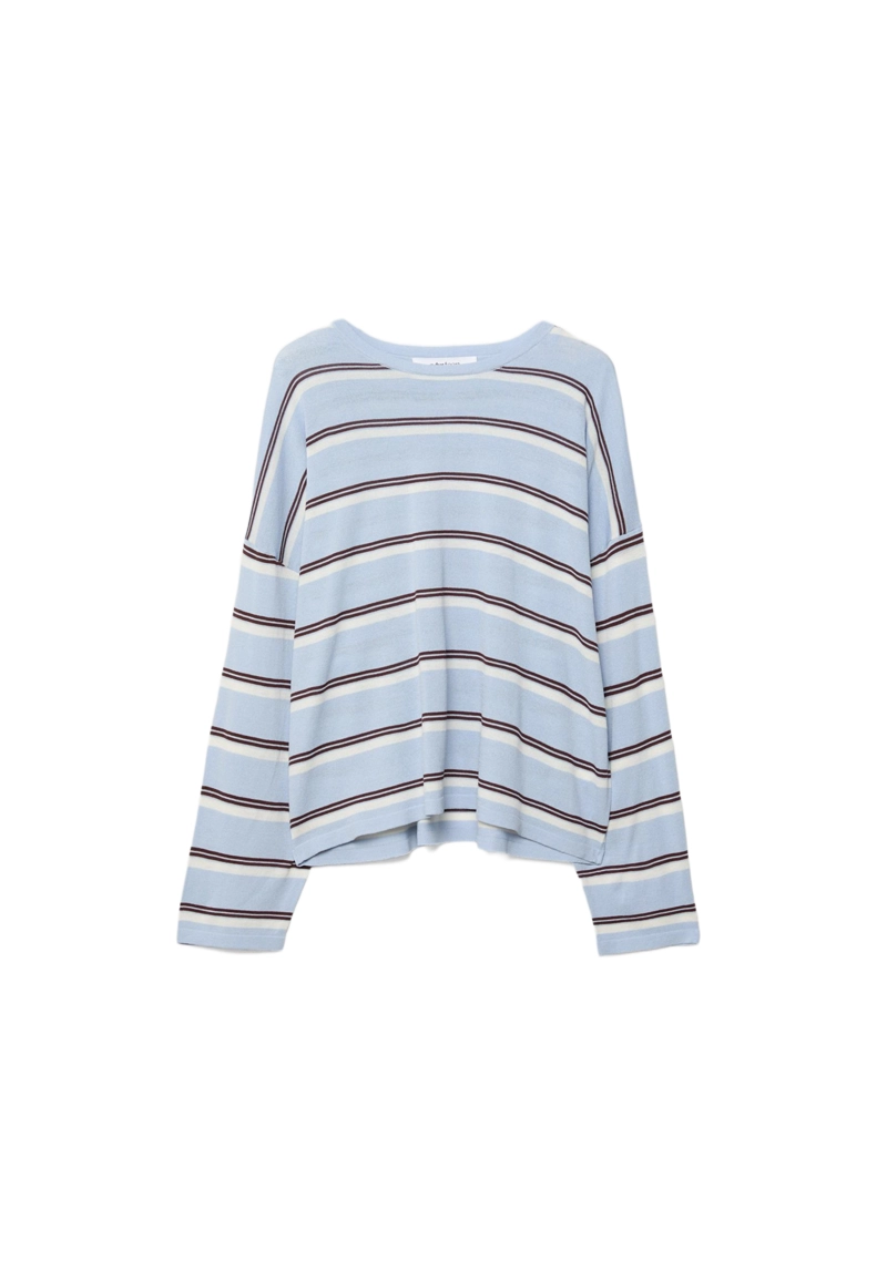 Тонкий трикотажный свитер в полоску