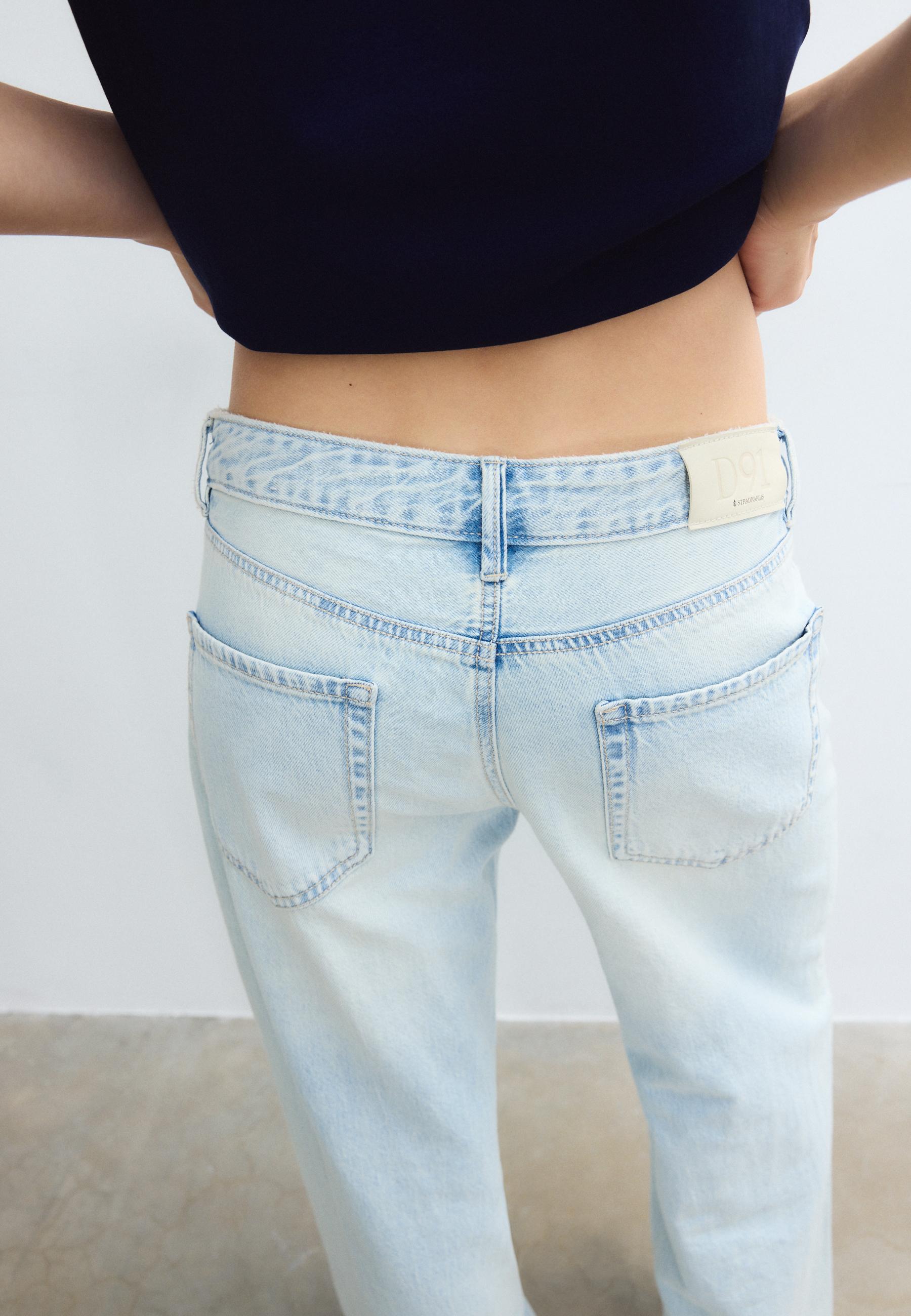 Джинсы D91 с низкой посадкой и широкими штанинами