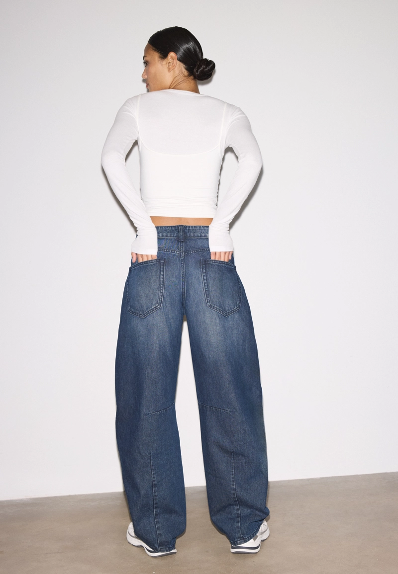 Джинсы barrel с люверсами