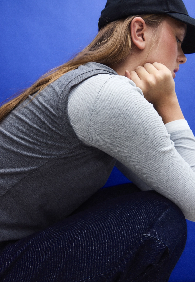 Лонгслив с эффектом многослойности