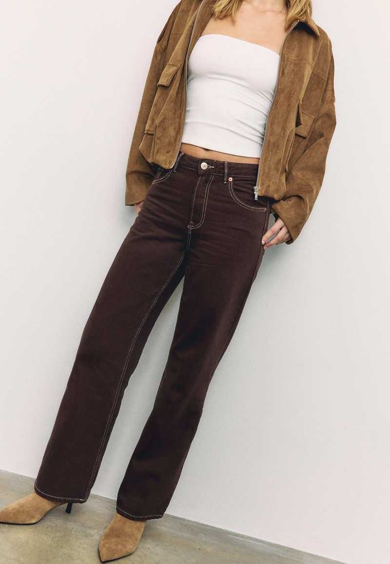 D92 Джинсы прямого широкого кроя