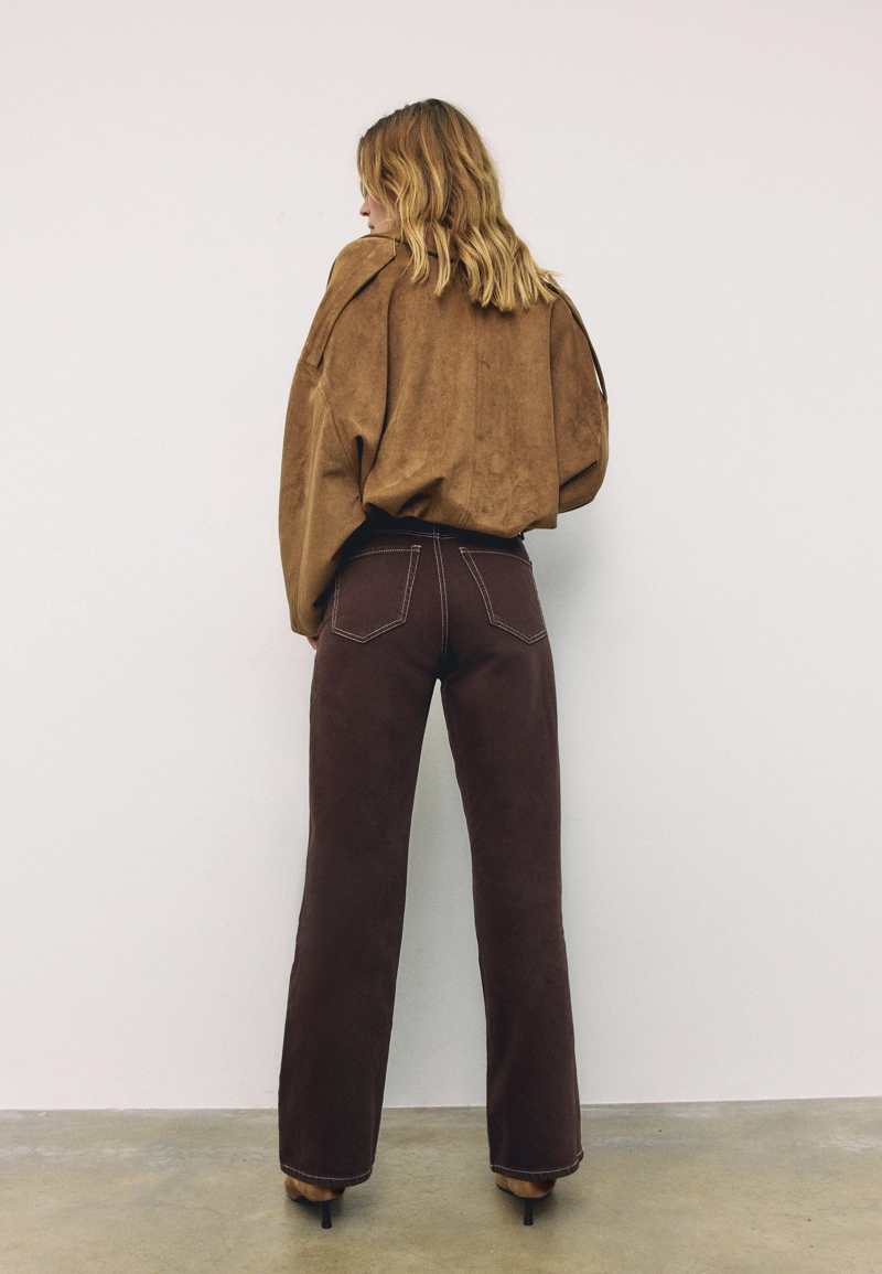 D92 Джинсы прямого широкого кроя