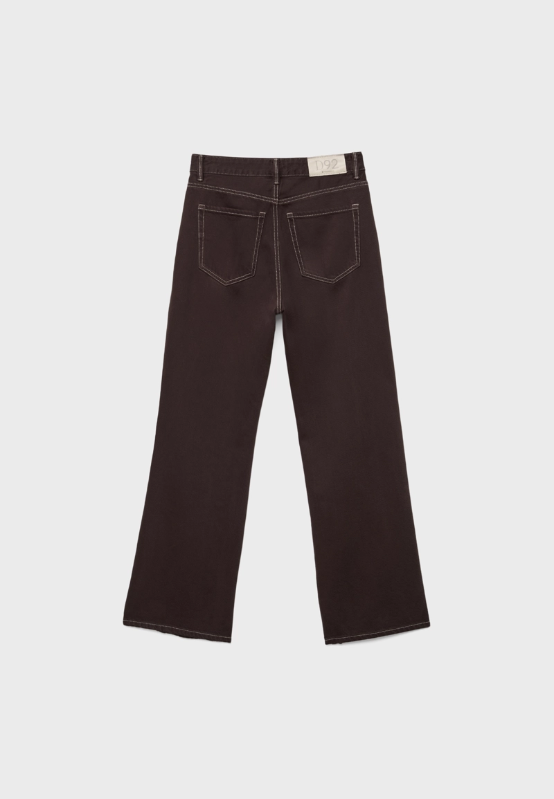 D92 Джинсы прямого широкого кроя