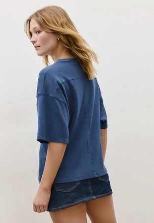 Футболка с короткими рукавами и графическим принтом- Заказать в России