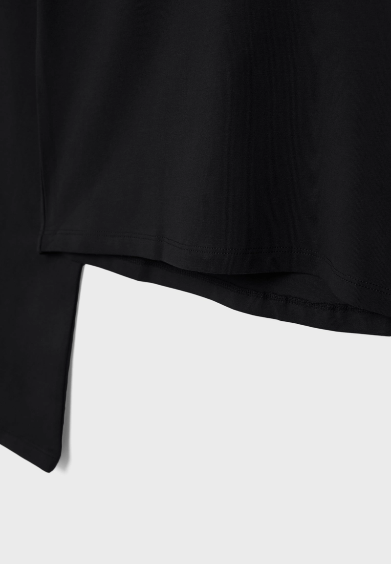 Футболка с рукавами в стиле кимоно