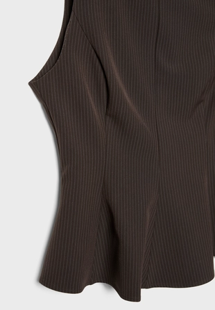 Топ без рукавов с баской- Заказать в России