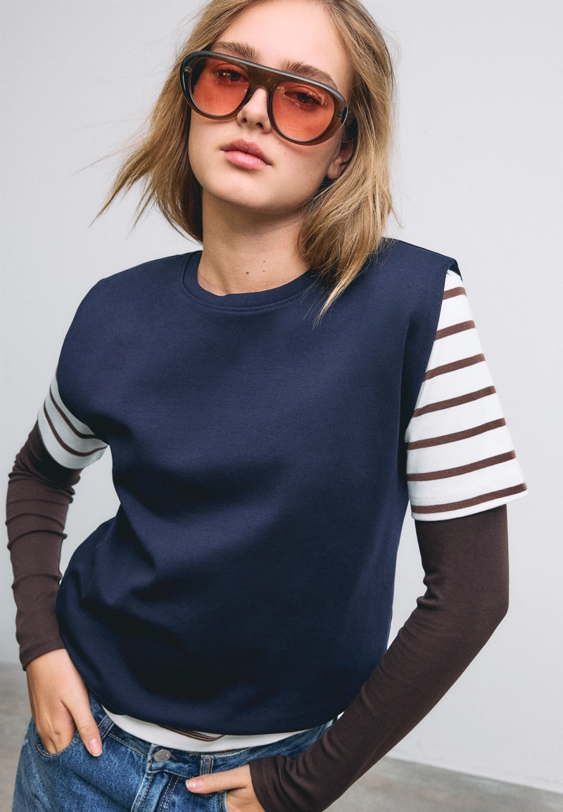 Базовая футболка с подплечниками