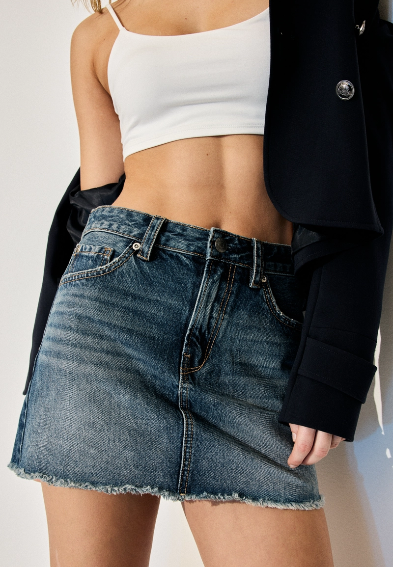 D60 Джинсовая мини-юбка