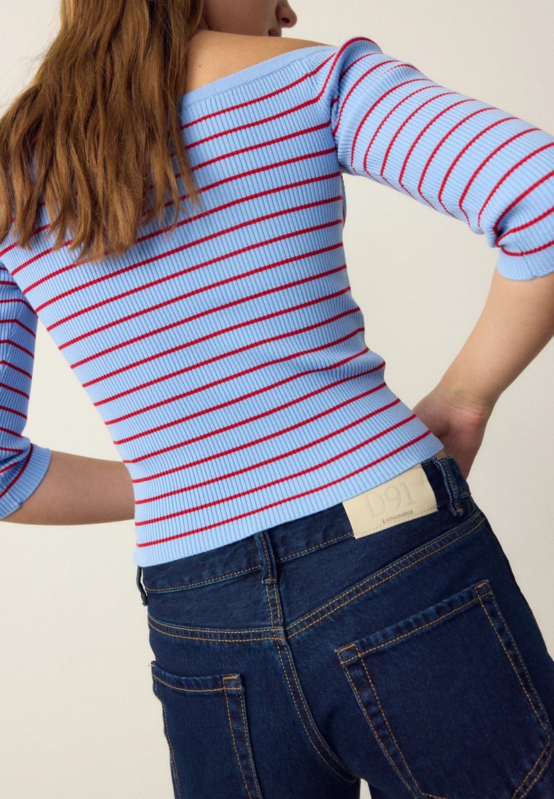 Трикотажный свитер в полоску облегающего кроя