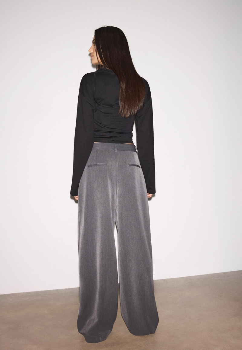 Брюки barrel со складками