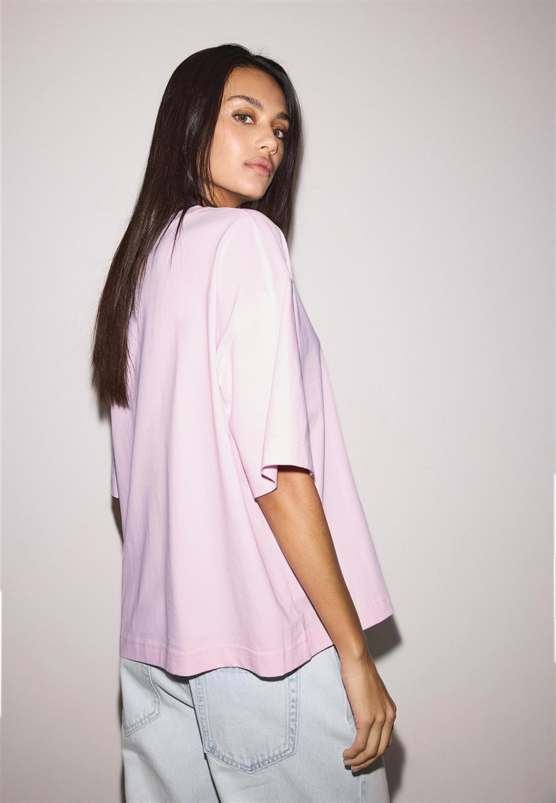 Футболка оверсайз с короткими рукавами