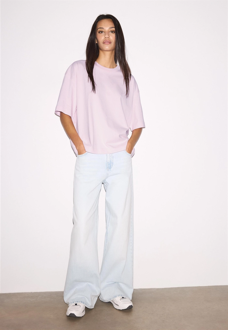 Футболка оверсайз с короткими рукавами