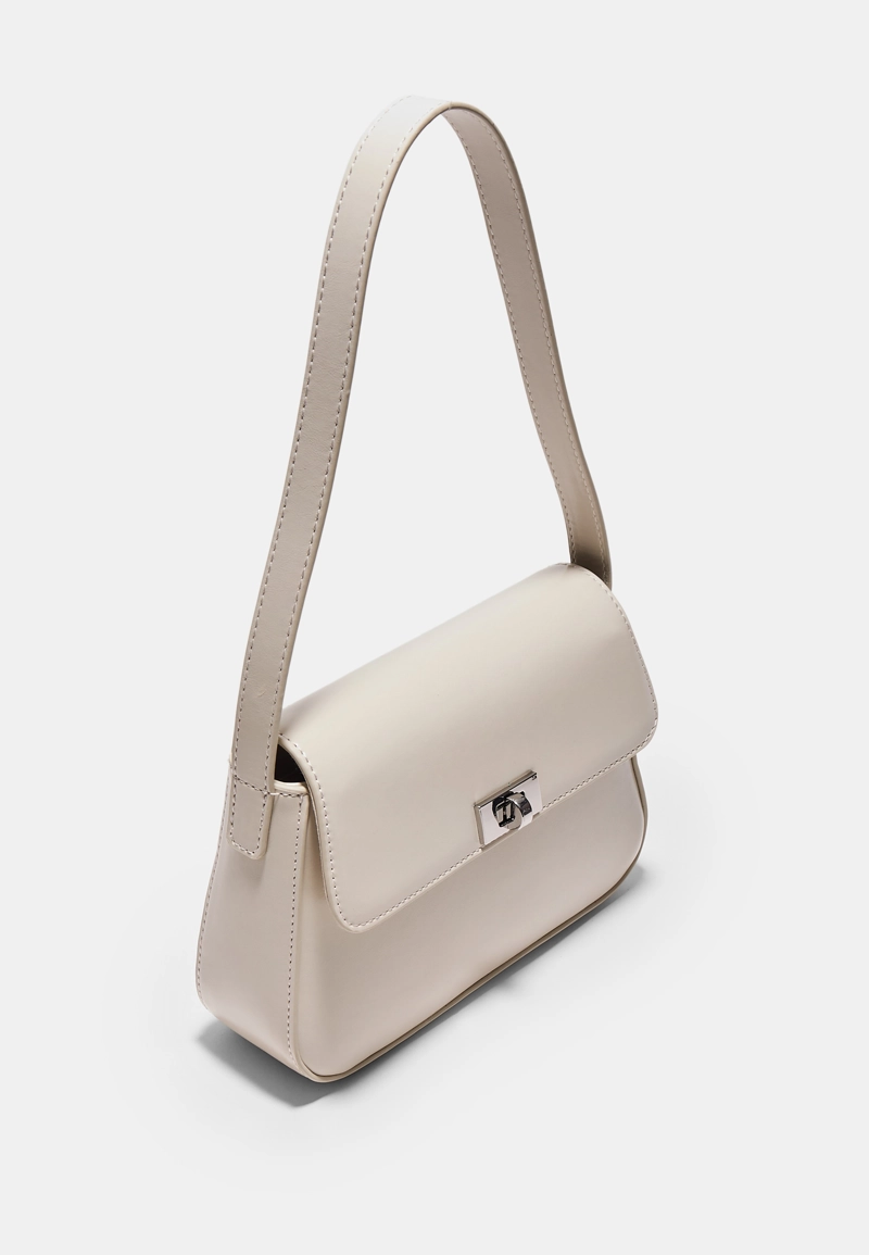 Сумка на плечо с клапаном