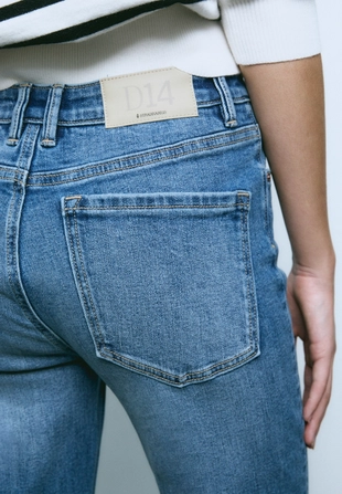 Джинсы D14 зауженные комфортные- Заказать в России