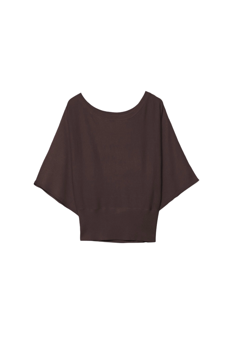 Вязаный свитер с широкими рукавами