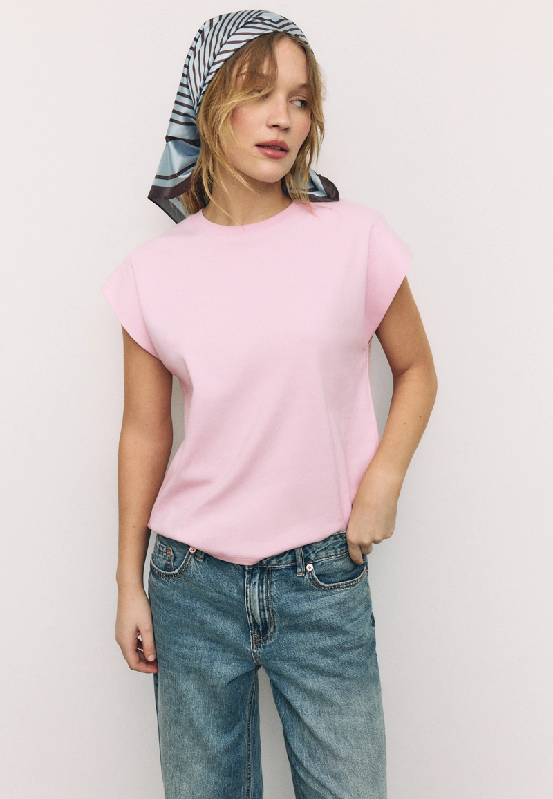 Базовая футболка со спущенным рукавом B06