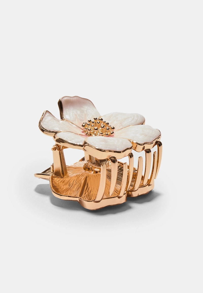 Металлическая заколка-цветок