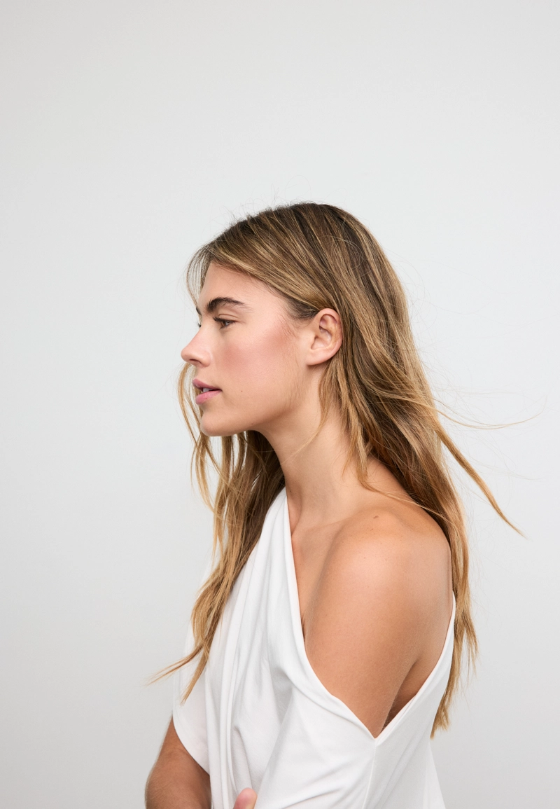 Базовая футболка с рукавами «летучая мышь»