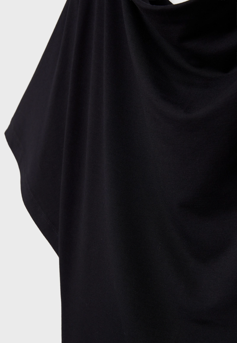 Базовая футболка с рукавами «летучая мышь»