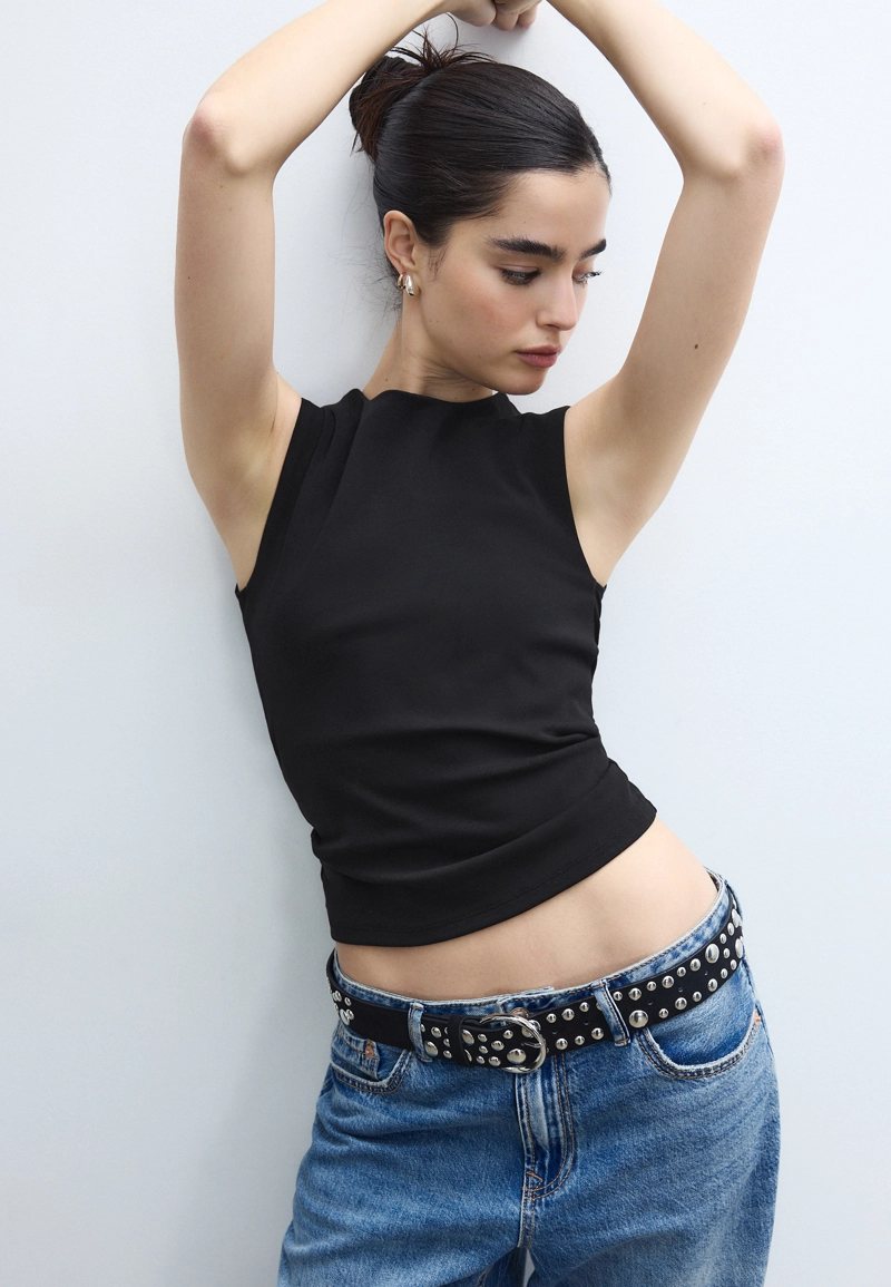 Базовая майка без рукавов