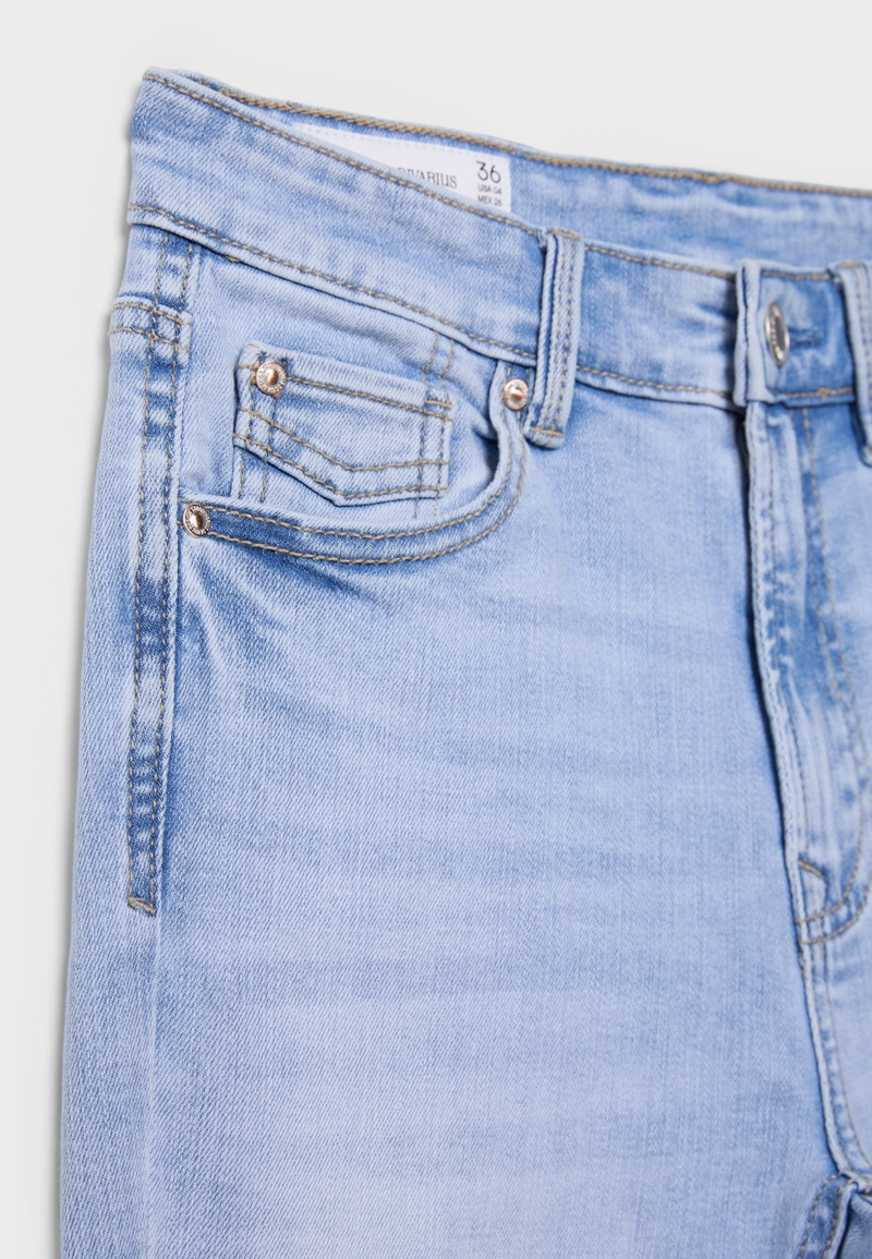 Джинсы скинни D07 с классической посадкой