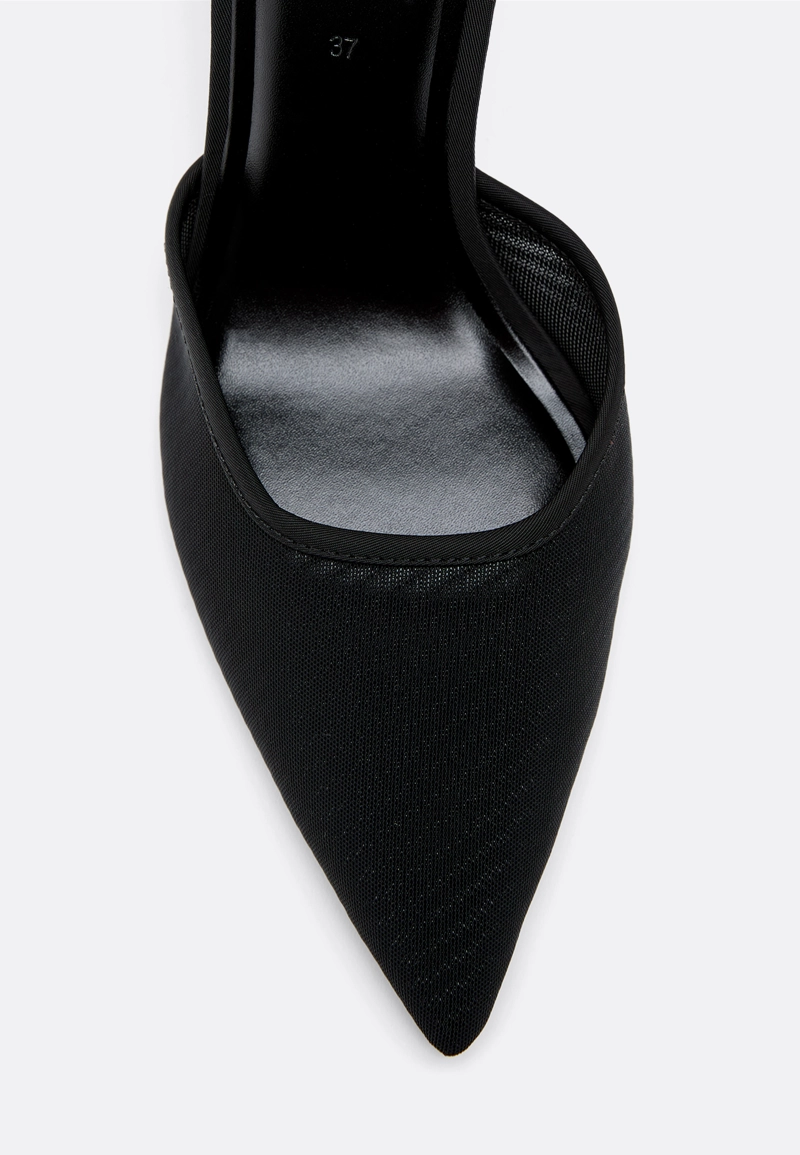 Туфли на каблуке из плотной сетки