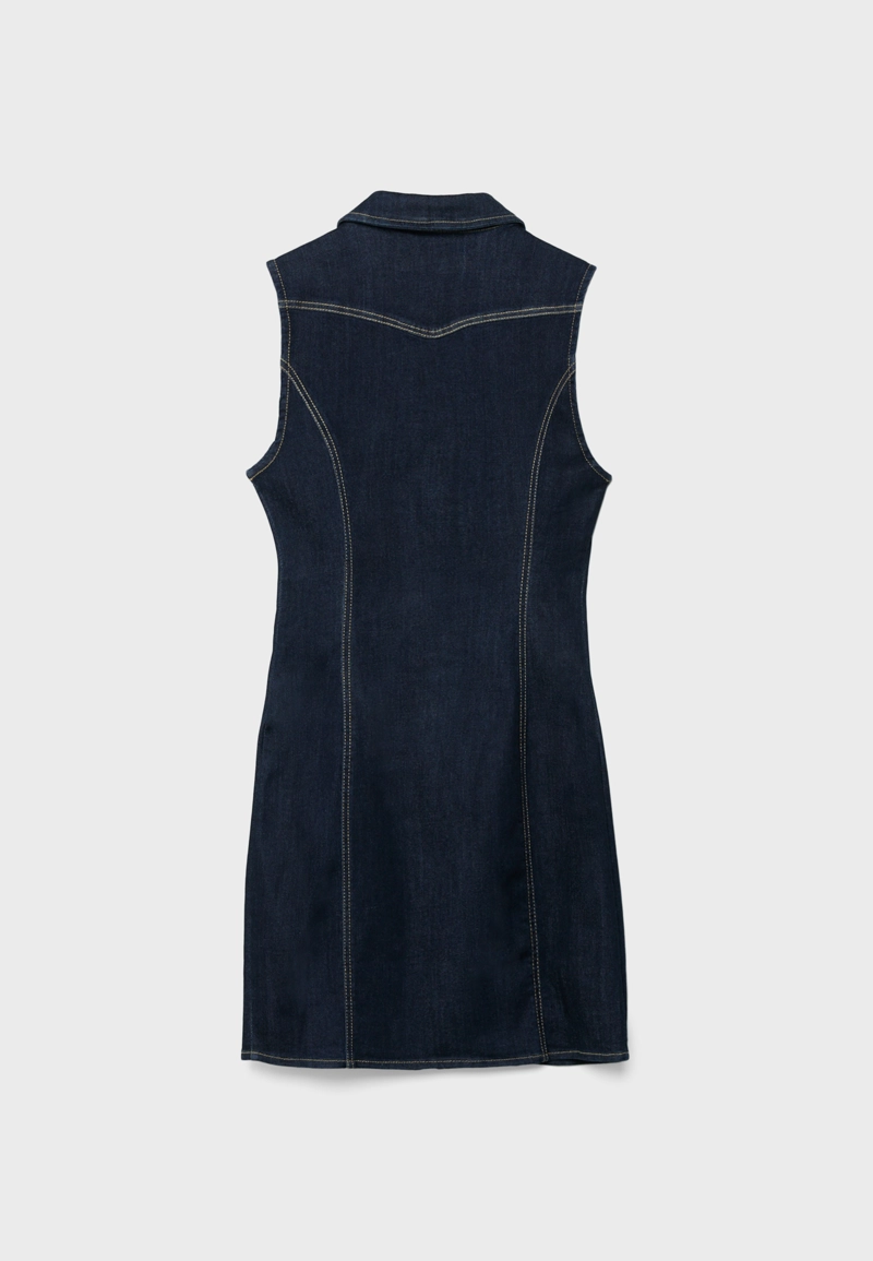 Короткое джинсовое платье без рукавов на молнии