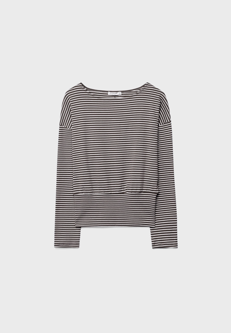 Лонгслив в полоску с вырезом-лодочкой и поясом