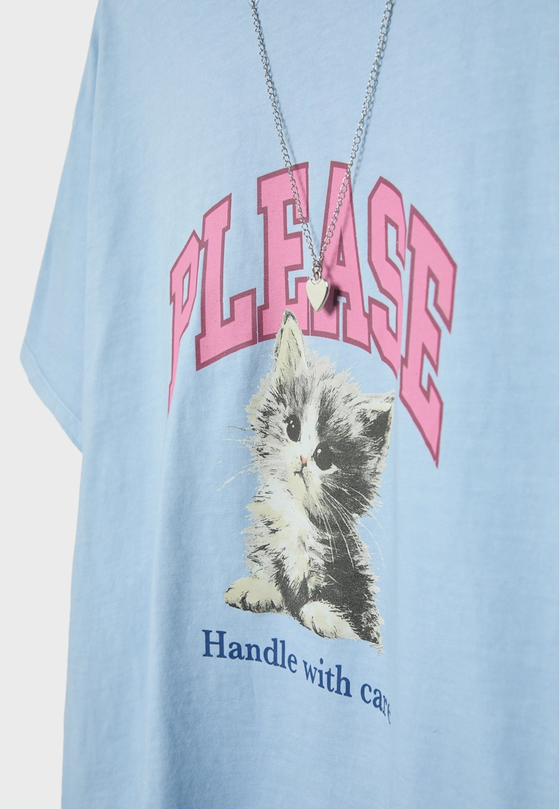 Футболка с графическим принтом и аппликацией, короткие рукава