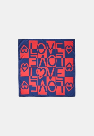 Платок с принтом LOVE- Заказать в России