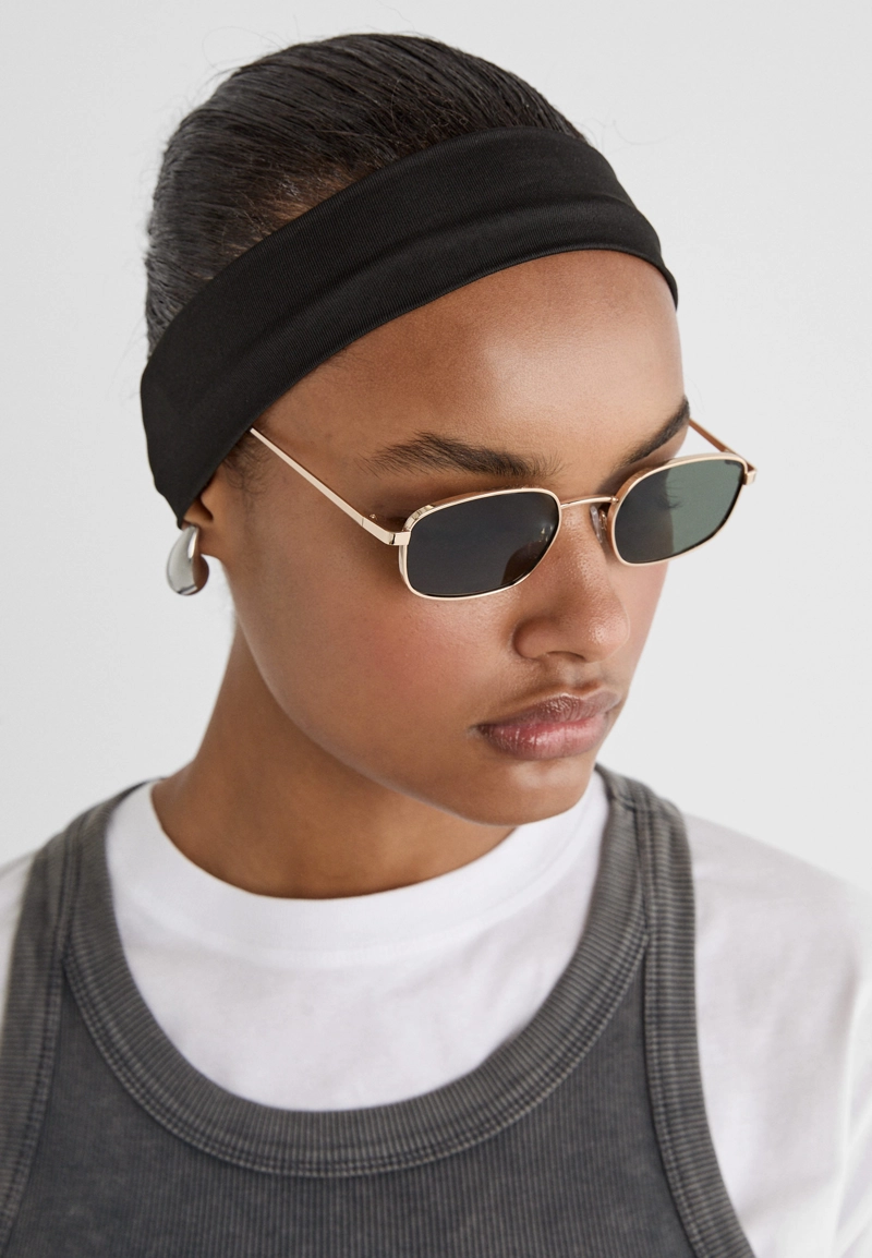 Металлические прямоугольные солнцезащитные очки