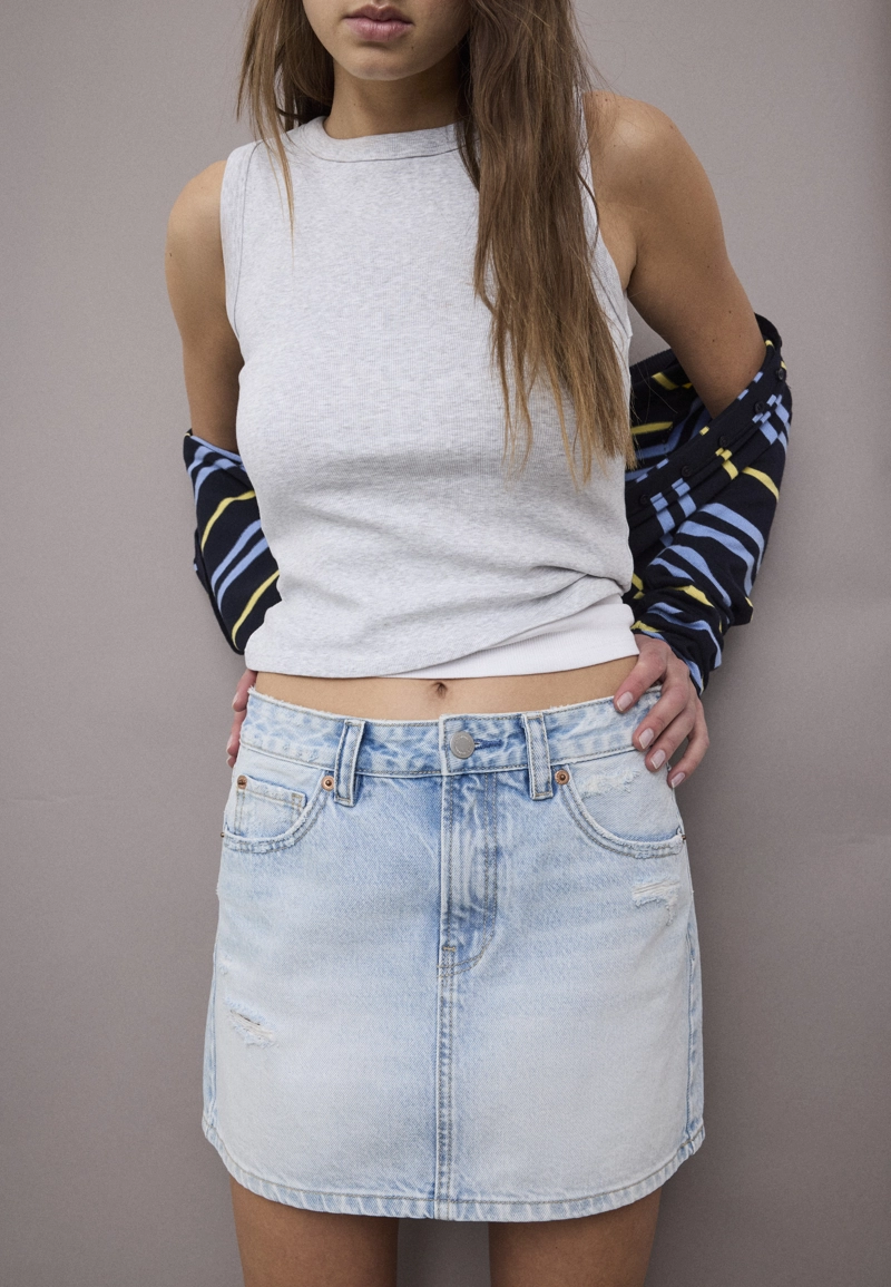 D60 Джинсовая мини-юбка