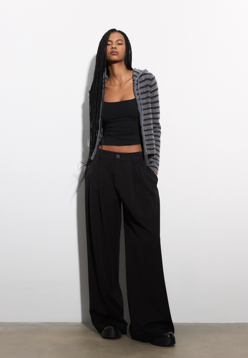 Майка с широкими бретелями