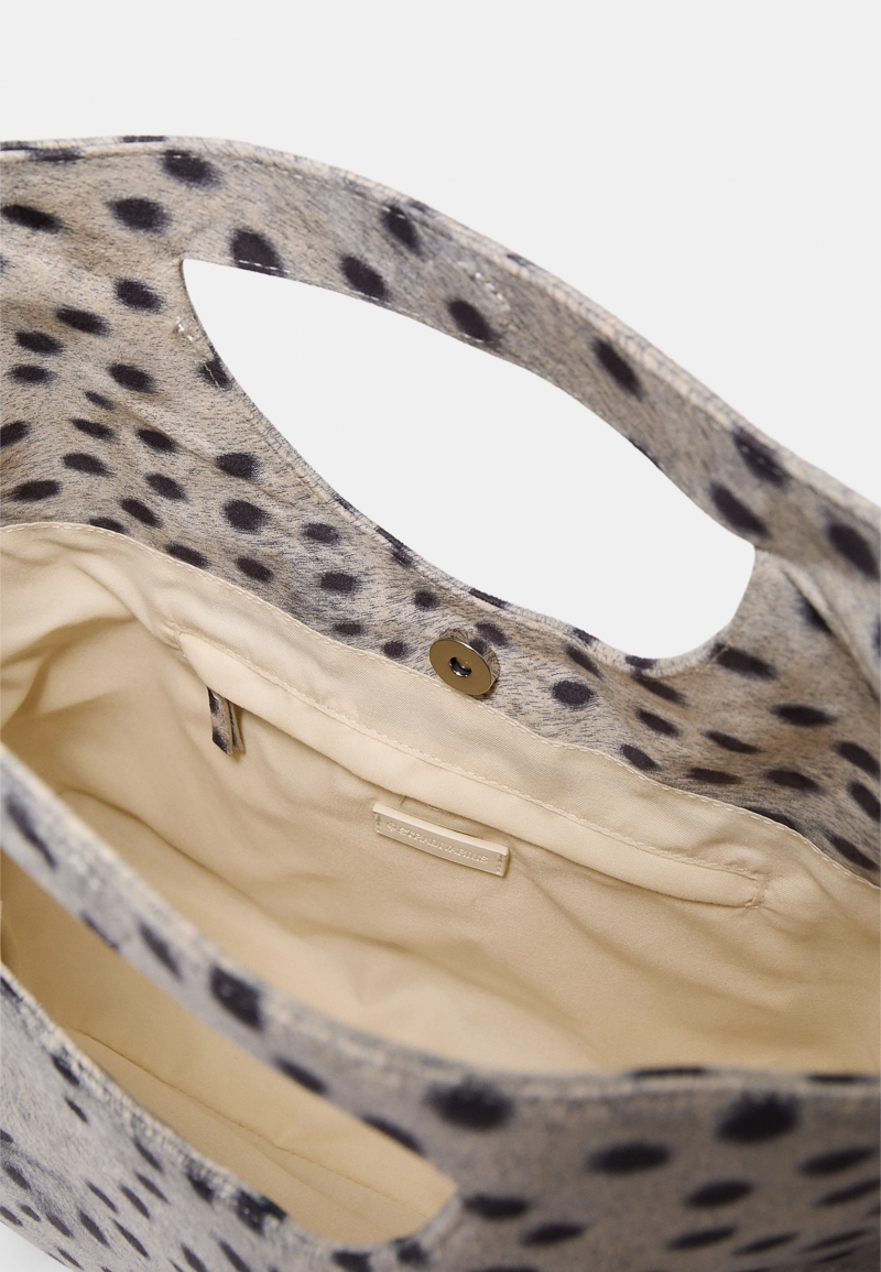 Квадратная сумка на плечо