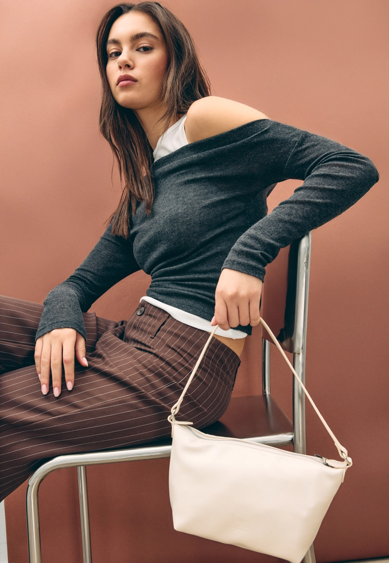 Сумка с плечевым ремнем, мягкая на ощупь