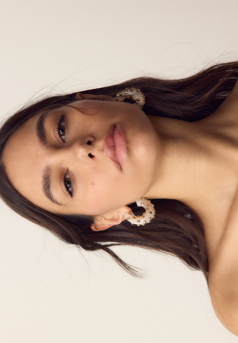 Серьги-кольца с заклепками