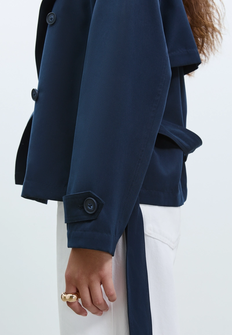 Тренч свободного кроя с поясом