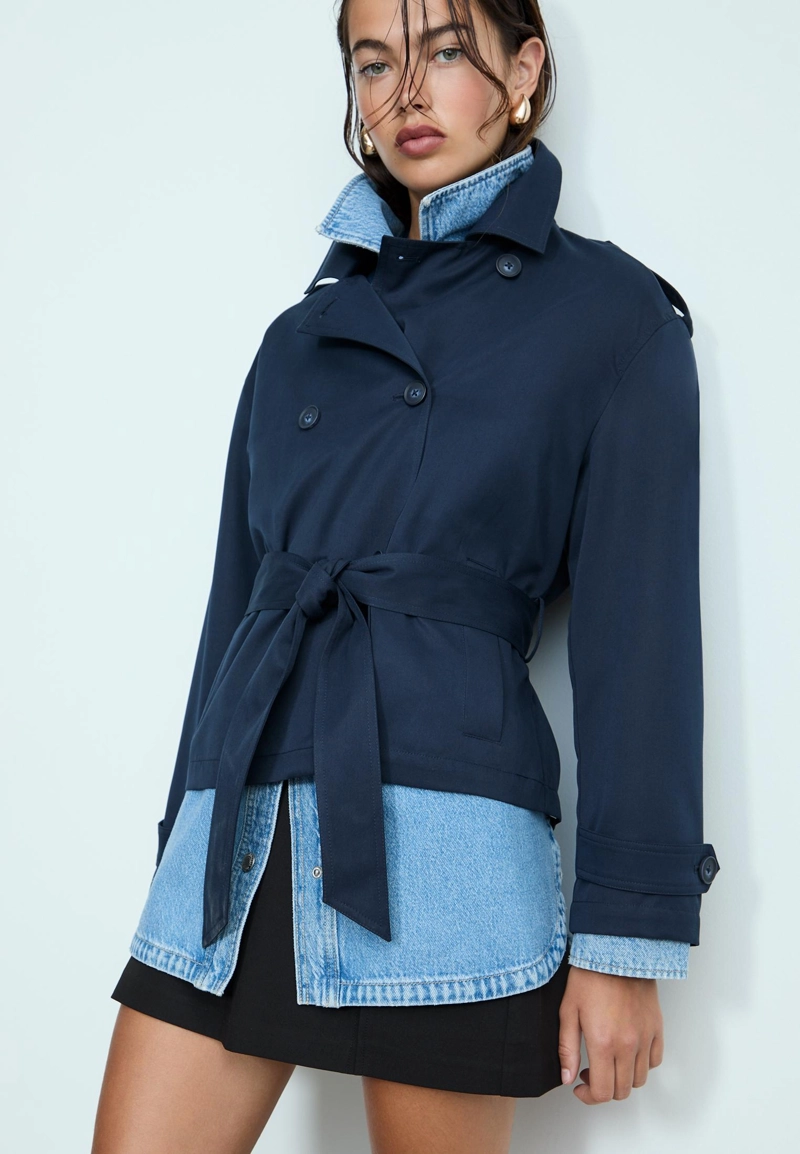 Тренч свободного кроя с поясом